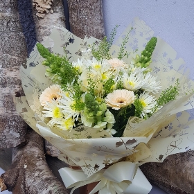 handtied flower design in pastel shades