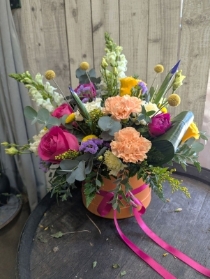 Hatbox Arrangement